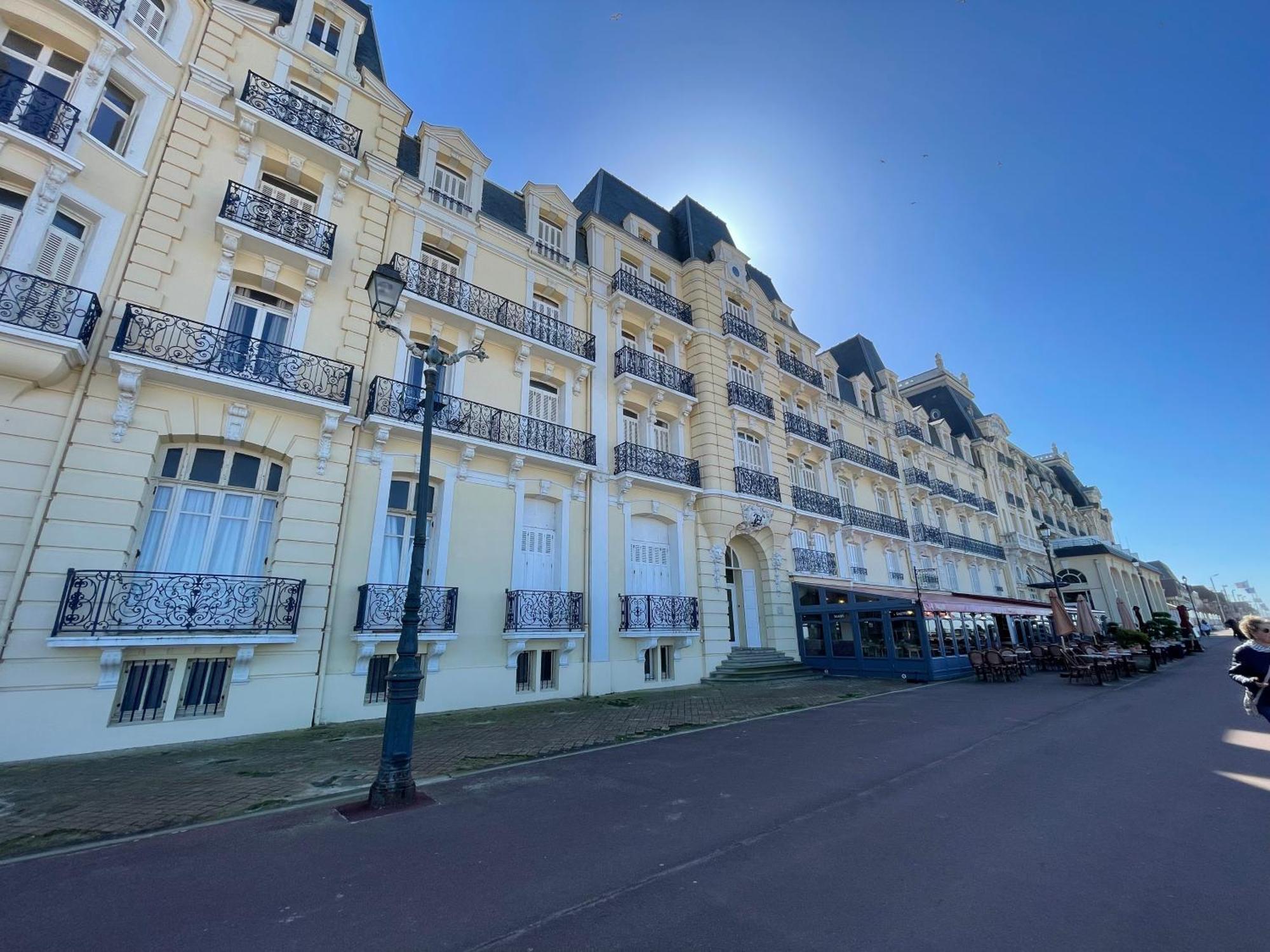 Pressoir De La Mare Superhote 12 Minutes De Cabourg Goustranville Buitenkant foto