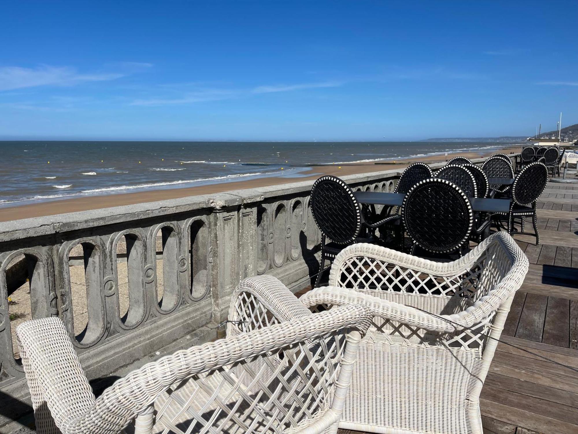 Pressoir De La Mare Superhote 12 Minutes De Cabourg Goustranville Buitenkant foto